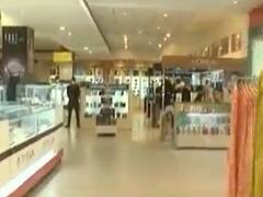 કોરોનાના ડરના કારણે અમદાવાદના મોલમાં ગ્રાહકોની અછતથી વેપારીઓનો હાલાકી, જુઓ વીડિયો