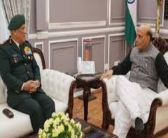 লাদাখ-সঙ্কট নিয়ে জরুরি বৈঠকে প্রতিরক্ষামন্ত্রী