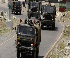 এলএসি-তে চিন নির্মাণ বন্ধ করলেই সামরিক সংঘাত মিটবে, বেজিংয়ের গালওয়ান দাবি মানা সম্ভব নয়, কড়া বার্তা ভারতের 