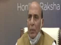 Army Chief briefs Raksha Mantri on situation at LAC