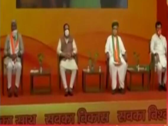 Manmohan Singh vs PM Modi : तेज़ हुई सियासत, JP Nadda ने Tweet कर किया पलटवार 