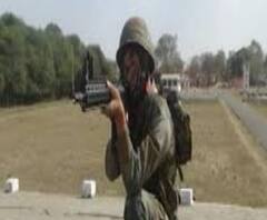 জম্মু কাশ্মীরের পিঞ্জোরায় লুকিয়ে জঙ্গি, চলছে গুলির লড়াই