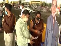 Amitabh Bachchan ने प्रवासी मजदूरों को घर भेजने बुक की फ्लाइट