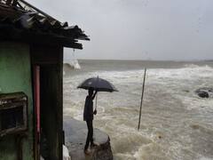 Nisarga Cyclone के तबाही की तस्वीरें
