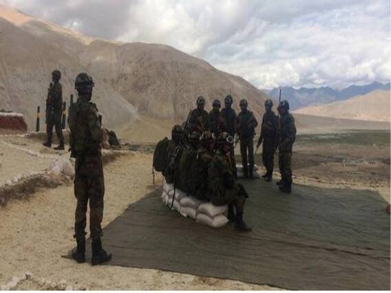 क्या भड़काऊ सवाल उठाकर सरकार की कूटनीति को कमजोर कर रही कांग्रेस? | India-China Tension