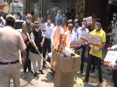 Chinese lights,video games burnt on Delhi streets