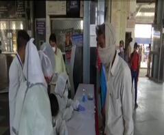 বাংলার পরিযায়ী শ্রমিকদের জন্য পিএম কেয়ারস থেকে বরাদ্দ ৫৩ কোটি