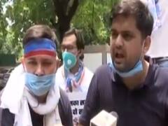 NSUI protest against fuel price hike
