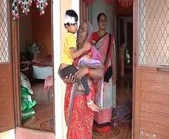 Leopard Attack | नाशकात बिबट्याच्या तावडीतून नातीला वाचवण्यात आजीला यश | ABP Majha