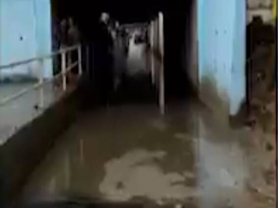 મહેસાણામાં ધોધમાર વરસાદ પડતા શહેરના ગોપી નાળામાં ભરાયું પાણી, વાહનવ્યહાર બંધ, જુઓ વીડિયો 