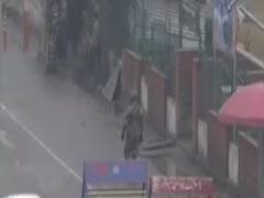 Pakistan sends 32 KG explosives across LOC: Sources