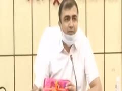 Lucknow के DM ने UP Board के Toppers का किया सम्मान ...बांटी किताबें 