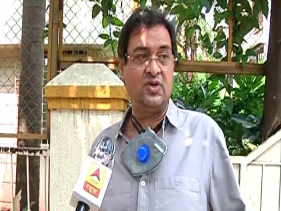 Girlfriend Rhea Chakraborty के साथ अपनी पहली फिल्म शुरू करने को लेकर बेचैन थे Sushant Singh Rajput