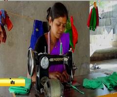 बचत गटाच्या माध्यमातून 30 हजार महिलांना जगण्याचं साधन, अडीच महिन्यात तब्बल 80 लाख मास्कची निर्मिती!