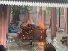  From Kriti Sanon to Ekta Kapoor, celebs who attended Sushant Singh Rajput's funeral