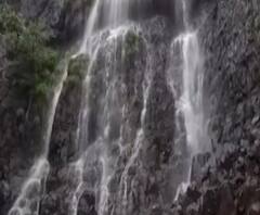 Amboli Waterfall | आंबोलीचा धबधबा काही अंशी प्रवाहित