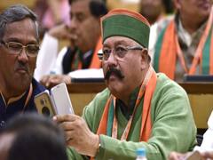 Uttarakhand: CM समेत पूरा मंत्रिमंडल क्वारंटीन, कैबिनेट मंत्री सतपाल महाराज पाए गए थे कोरोना पॉजिटिव