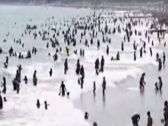 Corona काल में गर्म मौसम से परेशान Britain के लोगों का Beach पर जमावड़ा