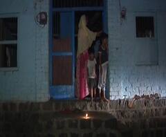 Cyclone Nisarga | निसर्ग चक्रीवादळ इम्पॅक्ट; अद्यापही अनेक भागांत वीज पुरवठा खंडीत 