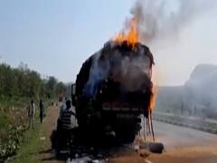 NH 7 में चलती Truck में लगी भीषण आग