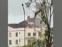 महाराष्ट्र से टकराया Cyclone Nisarga, 20 से ज्यादा जिलों में मौसब खराब
