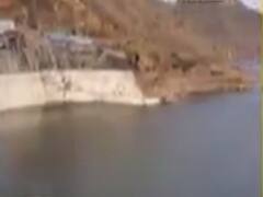 ઉપરવાસમાં પડેલા વરસાદથી નર્મદા ડેમની જળ સપાટમાં થયો વધારો, જુઓ વીડિયો