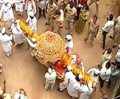 Dehu Palkhi | संत तुकोबारायांच्या पालखीचं देहूमधून प्रस्थान, मंदिराच्या आवारात टाळ-मृदुंगाचा गजर! 
