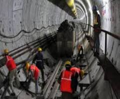 আর মাত্র ৭০০ মিটার, পাতালে শিয়ালদা পৌঁছতে বউবাজারে কাজ শুরু মেট্রোর 