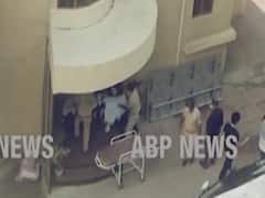 Sushant Singh Rajput's sister reaches hospital | ABP Exclusive