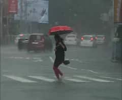 বঙ্গোপসাগরে নিম্নচাপের ভ্রুকুটি, আগামী ৪৮ ঘণ্টায় অতি ভারী বৃষ্টির পূর্বাভাস