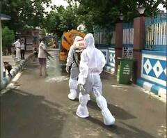 টেনে হিঁচড়ে নিয়ে যাওয়া হচ্ছে বেওয়ারিশ লাশ, ‘করোনা নয়ত’, ভয়ে গড়িয়ায় মরা পোড়াতে বাধা 