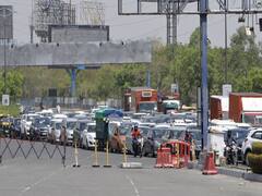 Delhi में दुकानें खुलीं, बॉर्डर सील