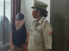 UP: 25 जिलों में एक साथ नौकरी कर रही Anamika Shukla, एक साल में लिया 1 करोड़ वेतन, जानिए पूरा मामला