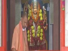 Unlock 1.0: Yogi Adityanath offers prayers at Gorakhnath Temple