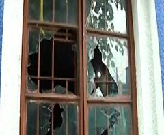 Nashik Cirme | नाशिकच्या देवळालीमध्ये गावगुंडांचा तुफान राडा; घरांवर दगडफेक