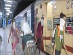 Truth behind Priyanka Gandhi's tweet about migrants' death in Shramik trains | Sacchai Ka Sensex 