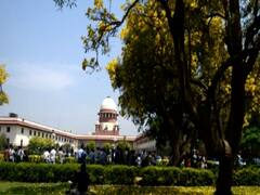 क्या लॉकडाउन के 54 दिनों का मजदूरों को मिलेगा पूरा वेतन? सुप्रीम कोर्ट आज सुनाएगा फैसला