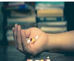 রিজেন্ট পার্কে বাংলা টিভি সিরিয়ালের এক স্ক্রিপ্ট রাইটারের আত্মঘাতী হওয়ার চেষ্টা, পুলিশের তৎপরতায় বাঁচল প্রাণ