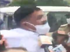 મહેસાણા કોગ્રેસના નેતાઓ પક્ષાંતર ધારાની ફરિયાદને લઇને પહોંચ્યા ગાંધીનગર, જુઓ વીડિયો