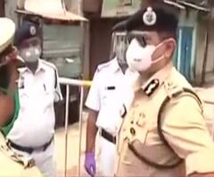 মানুষ লকডাউন মানছে তো? কনটেনমেন্ট জোন পরিদর্শনে কলকাতার পুলিশ কমিশনার অনুজ শর্মা