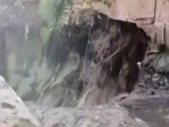 Incessant rain in Delhi, multiple houses in ITO slum washed away