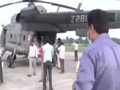 Bihar: Helicopter being used to distribute food packets to flood victims