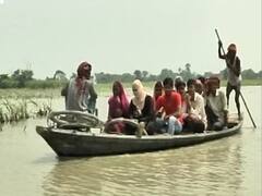 उचित इंतजाम पर जोर देने के बजाय बाढ़ से बचाव के लिए पूजा-पाठ करा रही यूपी सरकार