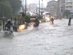 Mumbai: Hindmata area waterlogged, locals suffer | Ground Report 