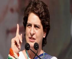 ১ অগাস্টের মধ্যে দিল্লির সরকারি বাংলো ছাড়ার নির্দেশ প্রিয়ঙ্কা গাঁধীকে