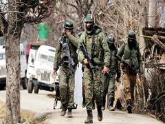 Terrorists attack CRPF team in Sopore; one personnel martyred, 2 civilians killed | Super 40