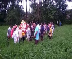 Ganeshotsav 2020 | कोकणात जाण्यासाठी स्वत दरात एसटी, ट्रेन सुरु करा; चाकरमान्यांची सरकारकडे मागणी