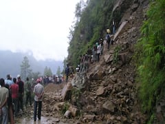 Uttarakhand: Landslide in Chamoli blocks Badrinath highway | Viral Express 