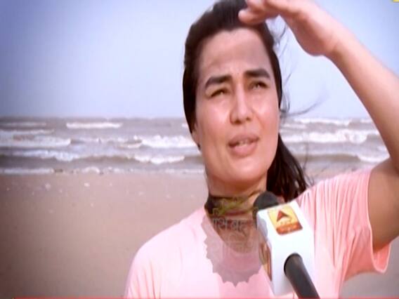 Actress Renee Dhyani exercises and enjoys monsoon season