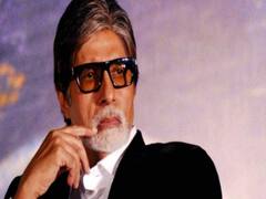 Anil Kapoor posts old video of him dancing with Amitabh Bachchan on stage 